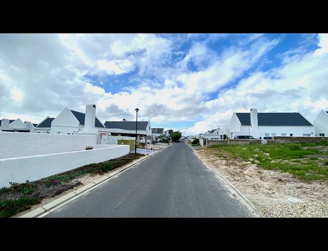 802M² VACANT LAND FOR SALE IN DWARSKERSBOS